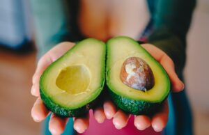 Is Unpopular Avocado 'Water Cost' Devastating?